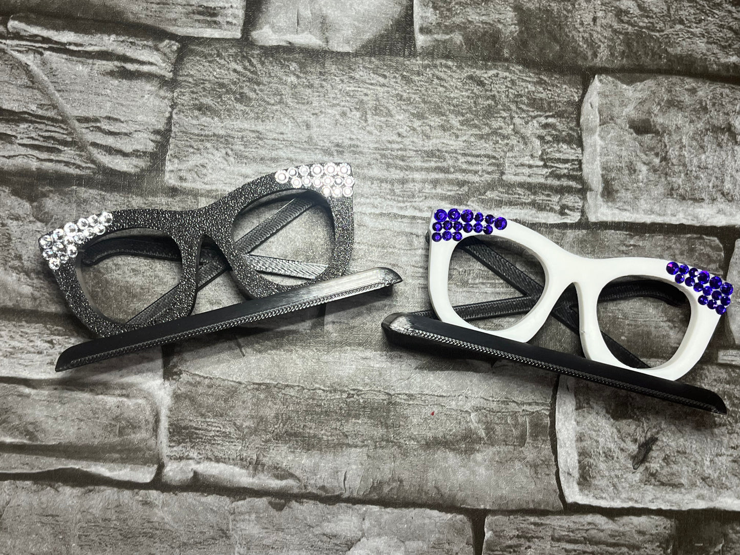 Glasses Holder With Rhinestones