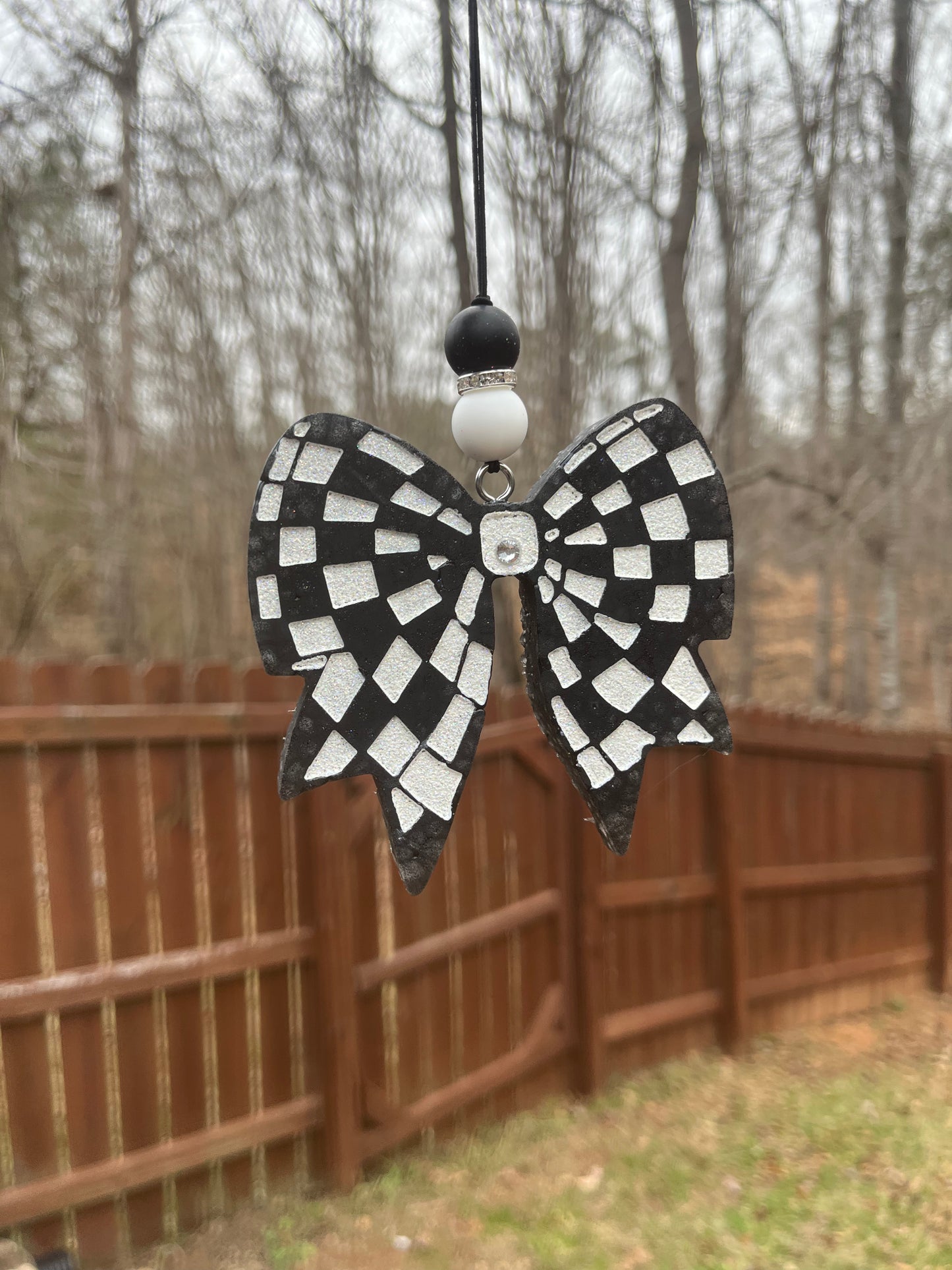 Checkered Bow