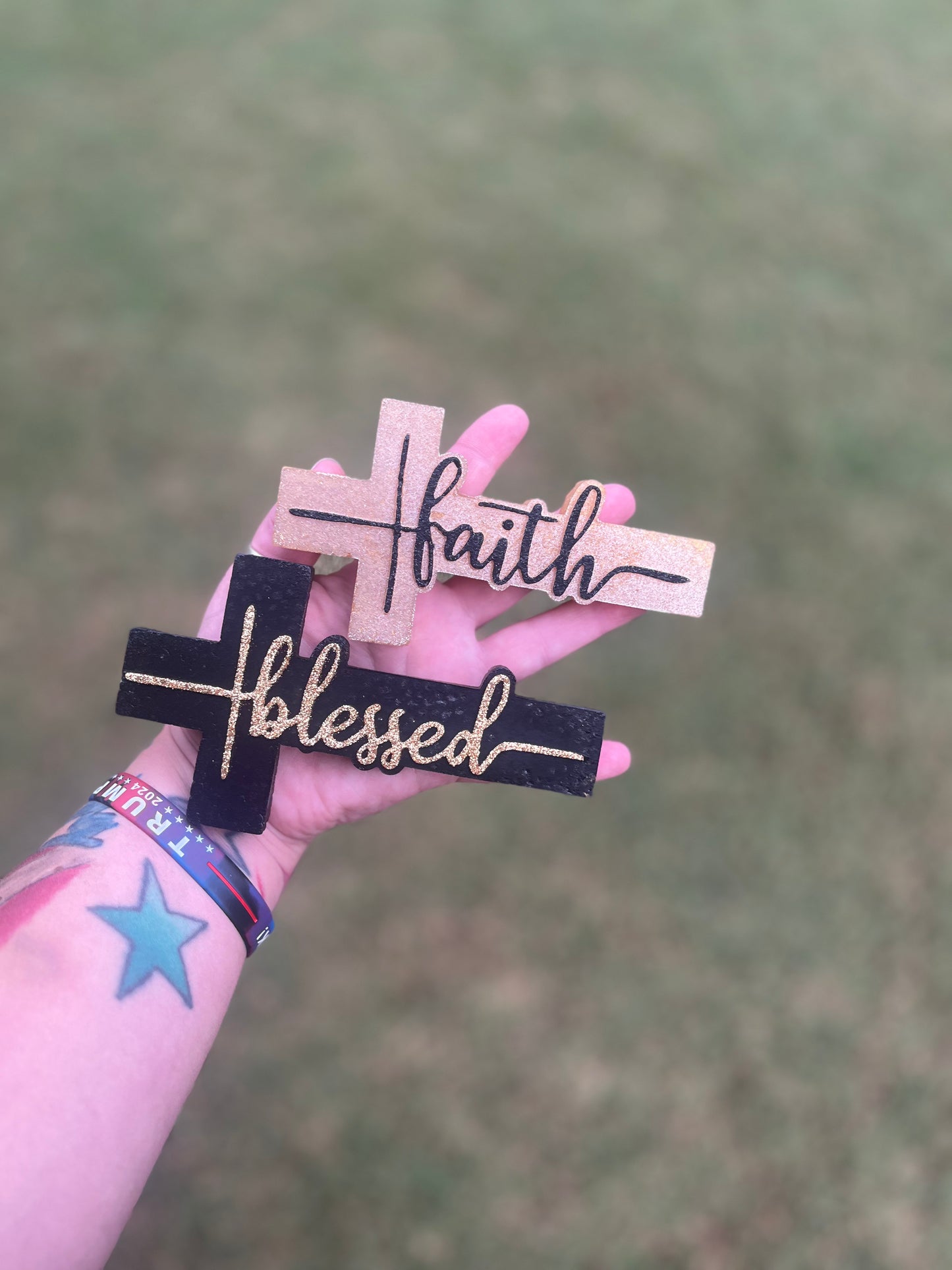 Black/Gold Cross Set