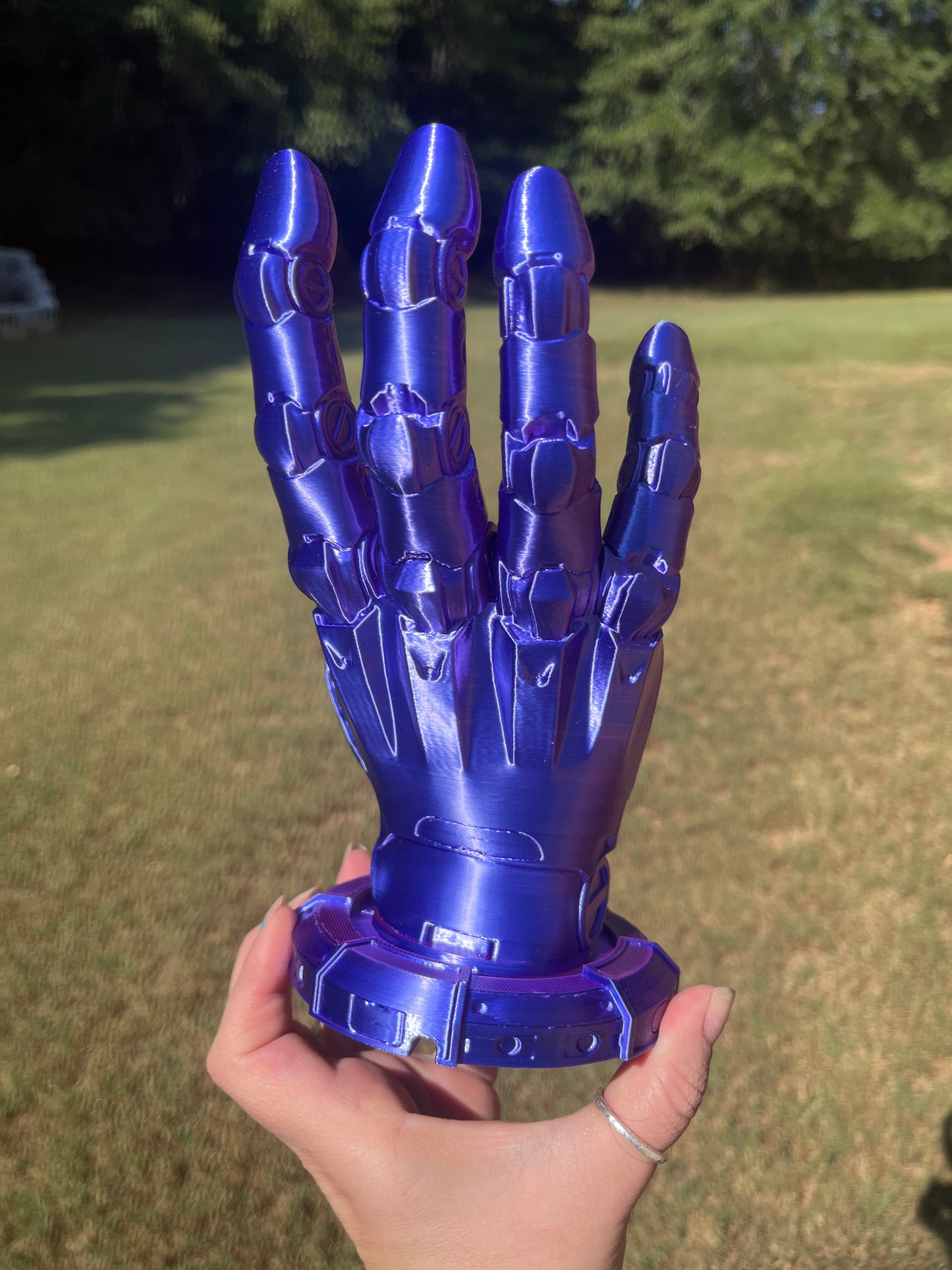 Robotic Hand Phone Holder