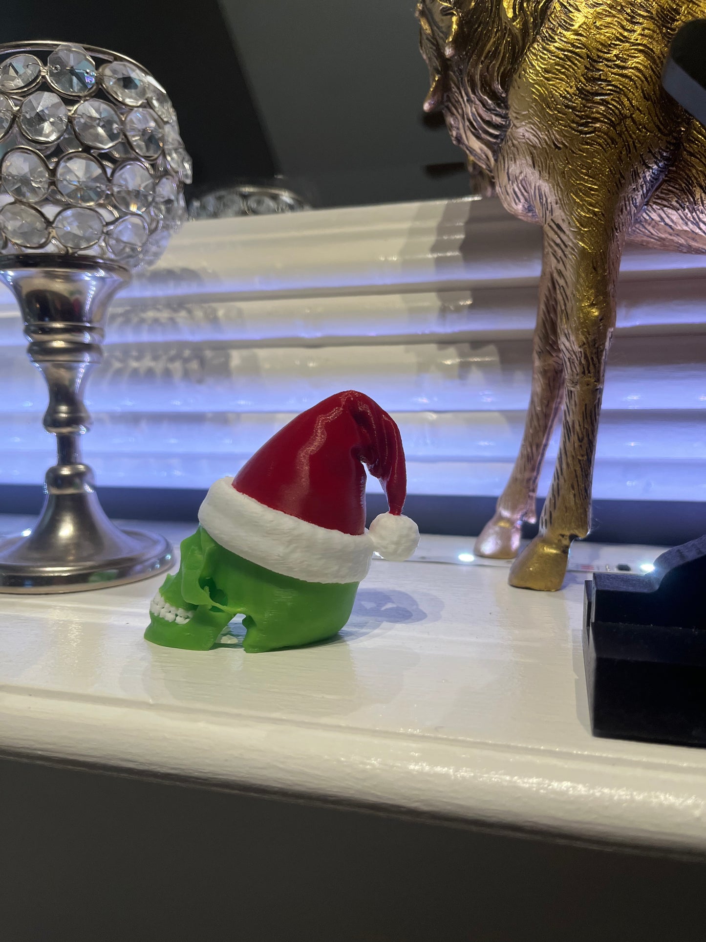 Custom Mini Skull w/Santa Hat