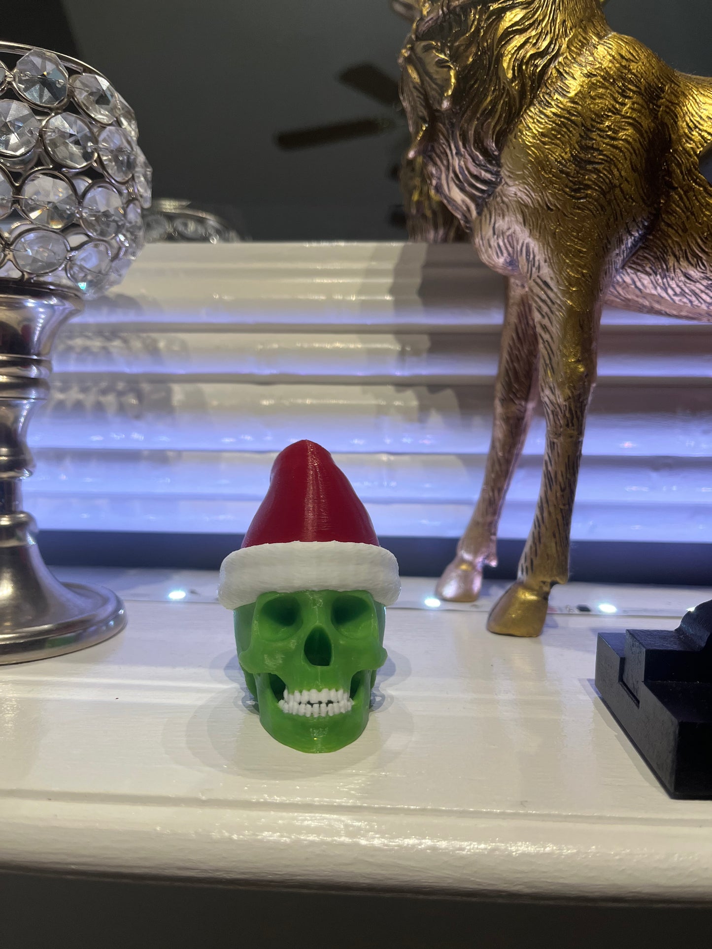 Custom Mini Skull w/Santa Hat
