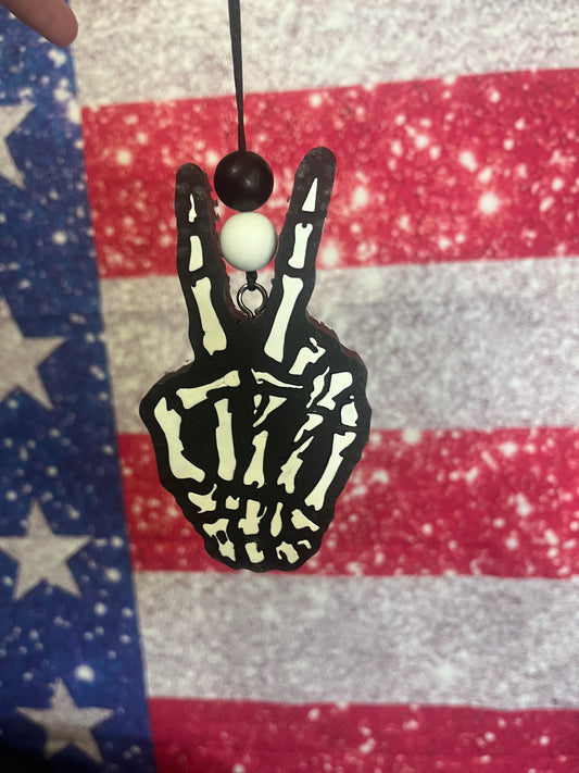 Skeleton Hand Black/White (no glitter)